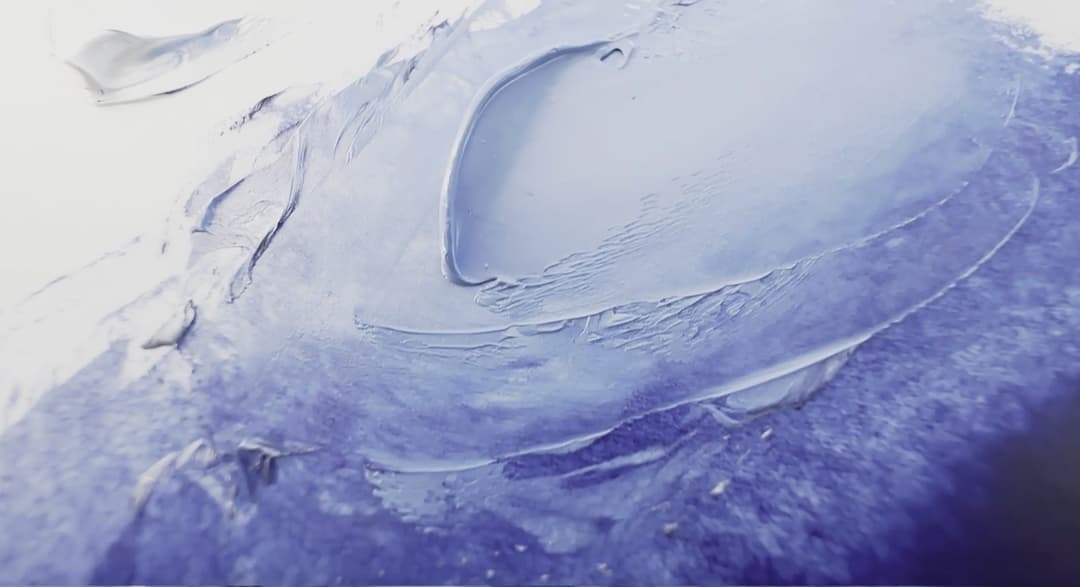 This older color of Gamblin's Indanthrone will no longer be available