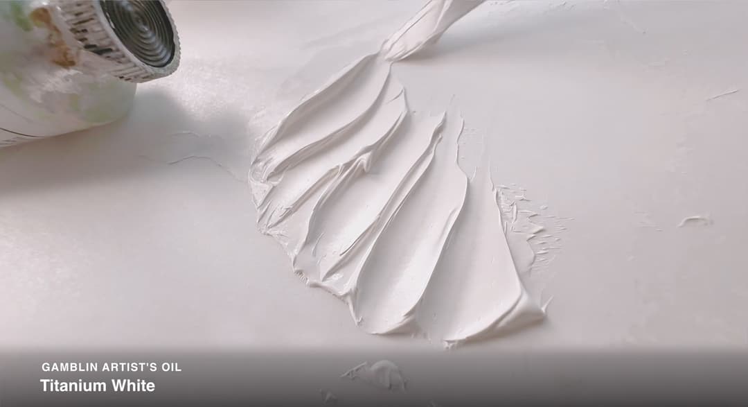 This color has a super smooth surface and a crisp impasto