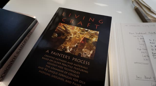 Tad Spurgeon is best known for his paint-modifying putty recipes as well as painting mediums. However his section on palettes is fascinating. Here we review just one of them, called the Tetrachromatikon 1
